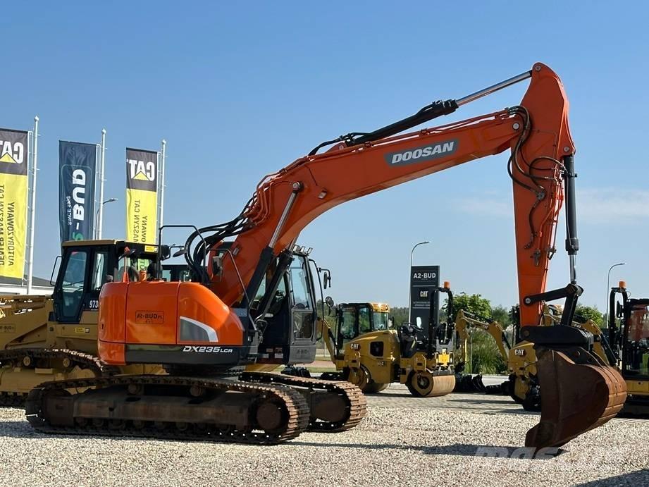 Doosan DX 235 LCR Raupenbagger