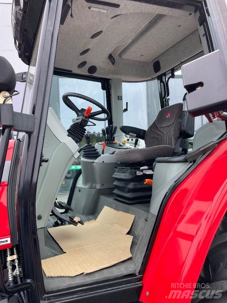 Massey Ferguson 5445 Traktoren
