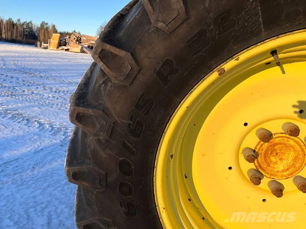 John Deere 6130 R Traktoren