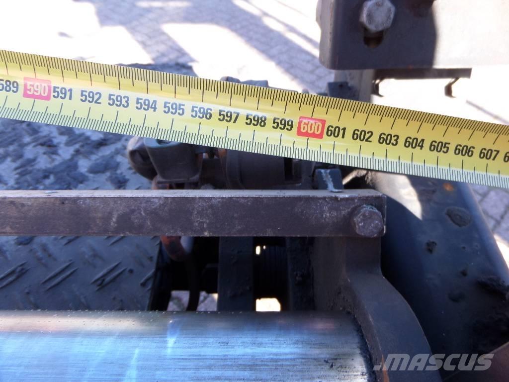 Dynapac F 30 CR Strassenfertiger