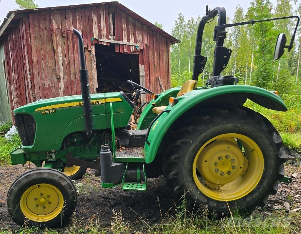 John Deere 5055 E Traktoren