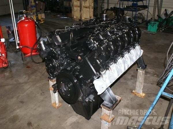 Mercedes-Benz OM404 Motoren