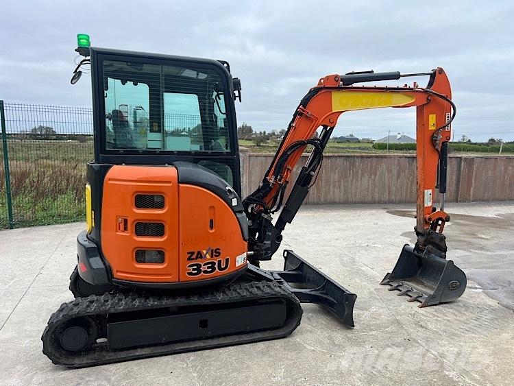 Hitachi ZX33U-5CLR Minibagger < 7t
