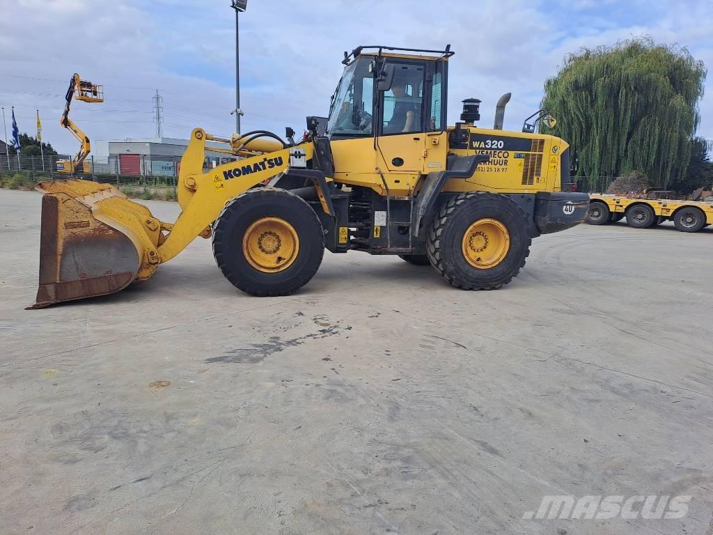Komatsu WA 320-6 Radlader