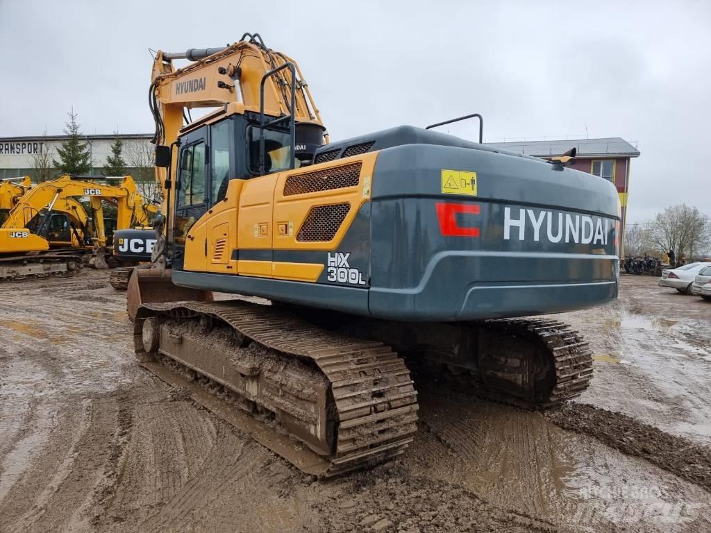 Hyundai HX 300 L Raupenbagger