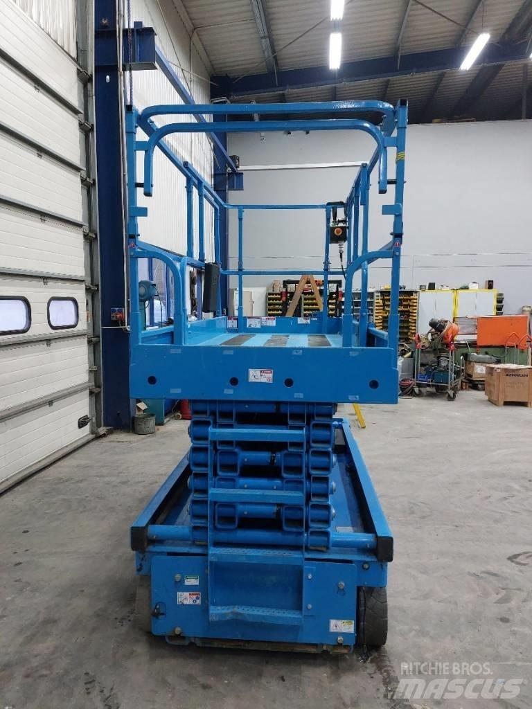Haulotte Compact 14 Scheren-Arbeitsbühnen