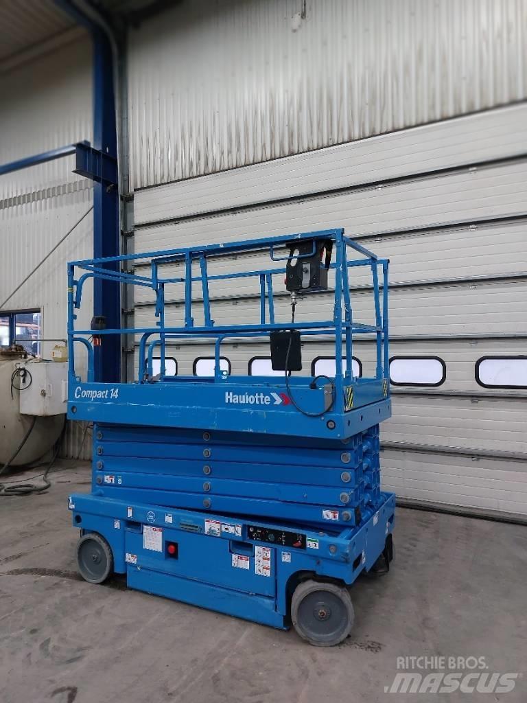 Haulotte Compact 14 Scheren-Arbeitsbühnen
