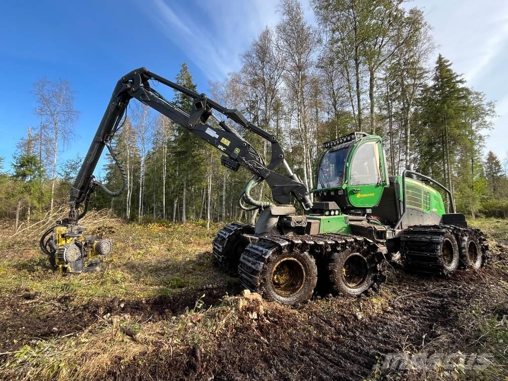 John Deere 1270G 8W Harvester