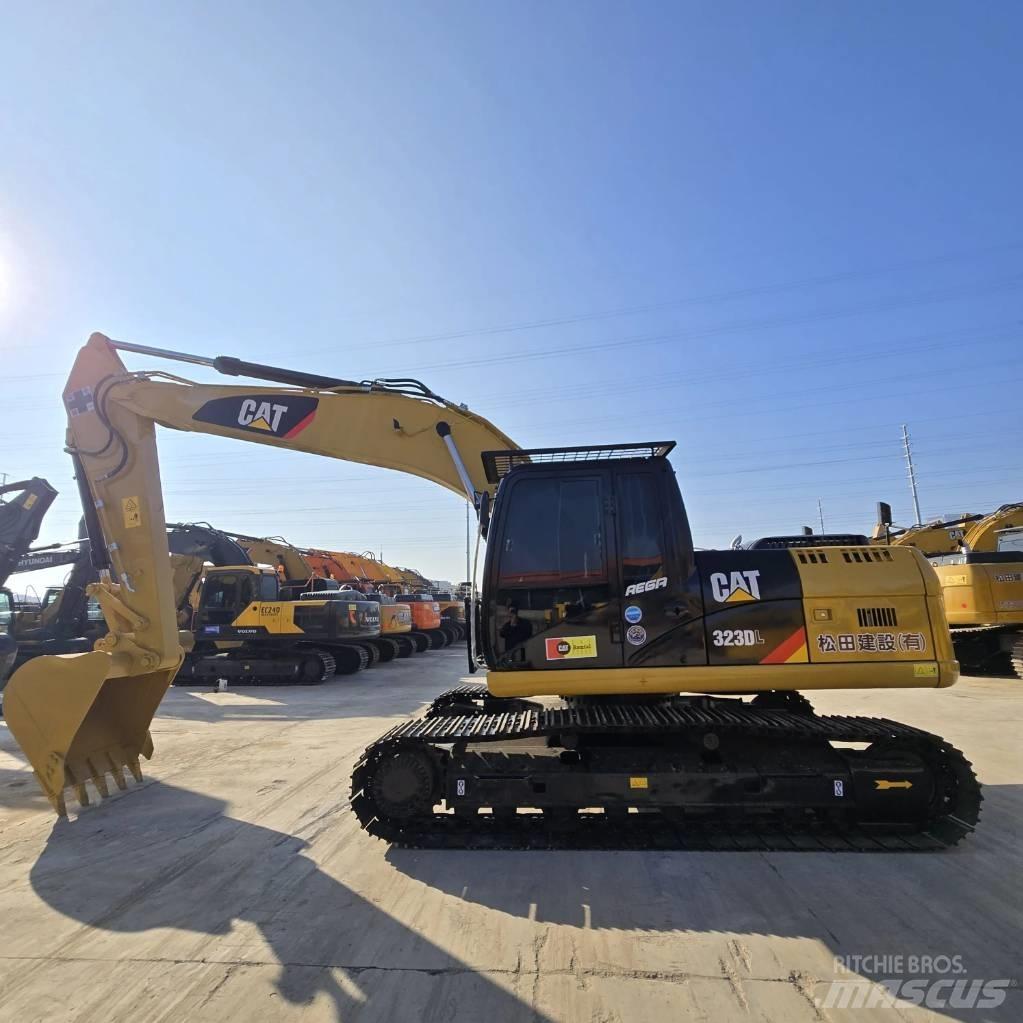 CAT 323 D L Midibagger  7t - 12t