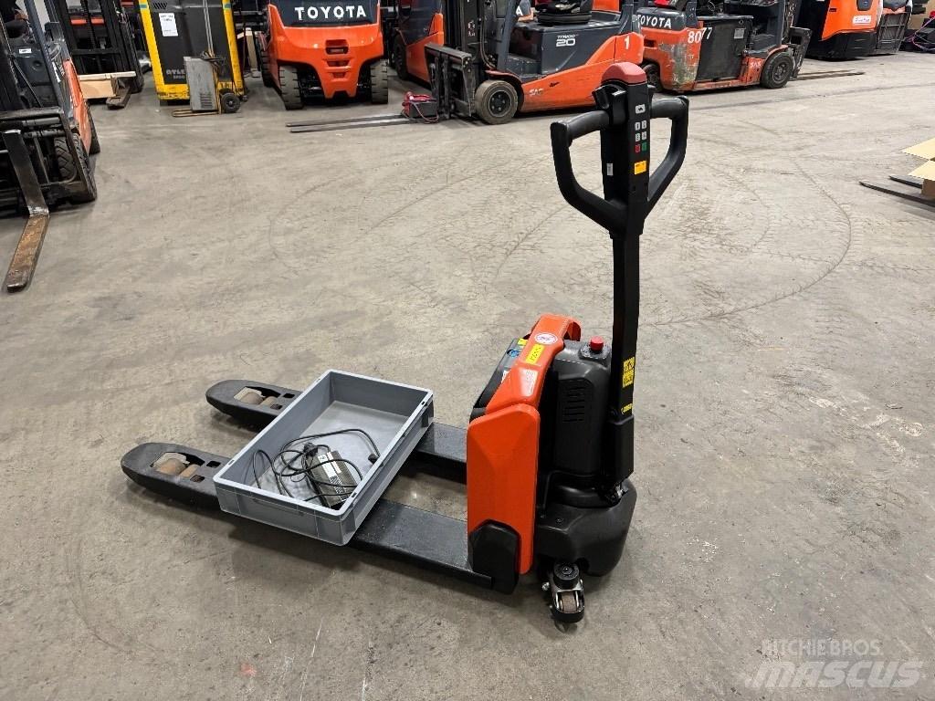 Toyota LHE130 Niedergabelstapler