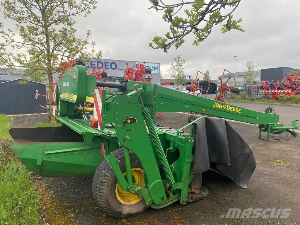 John Deere 730 Gezogene und selbstfahrende Mäher