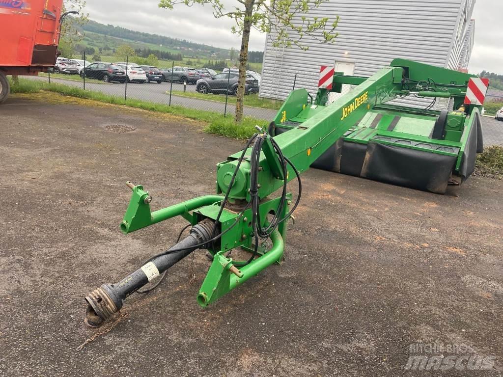 John Deere 730 Gezogene und selbstfahrende Mäher