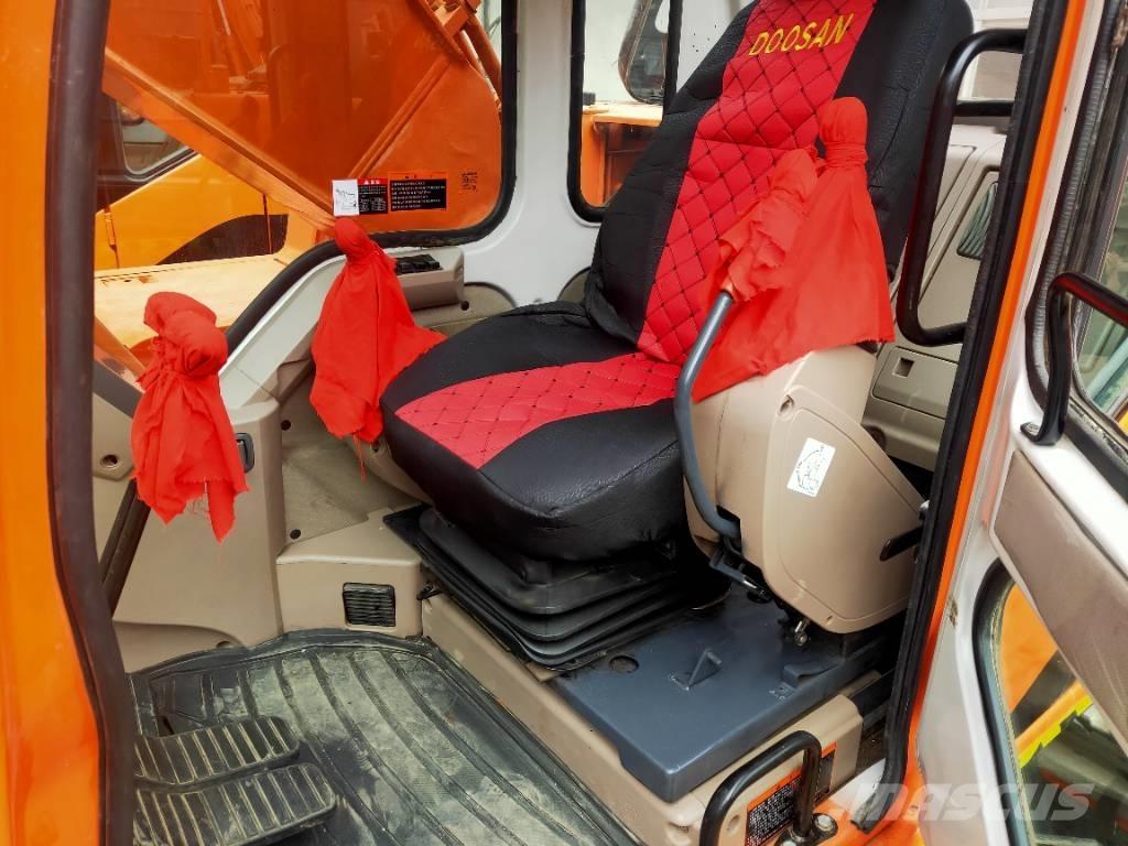 Doosan DH225LC-7 Raupenbagger