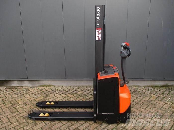 BT SWE 080L Deichselstapler