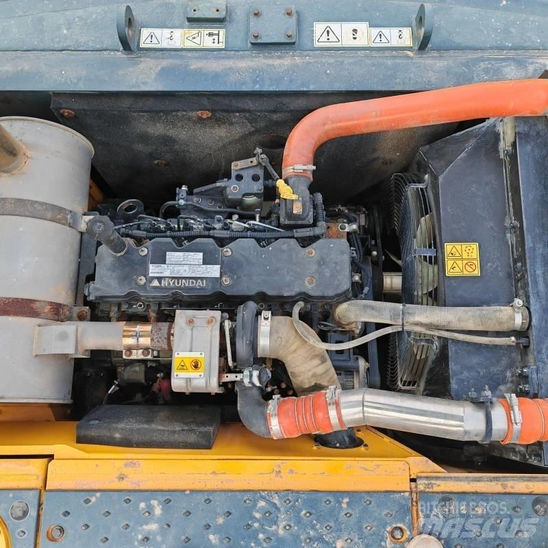 Hyundai 305L Raupenbagger