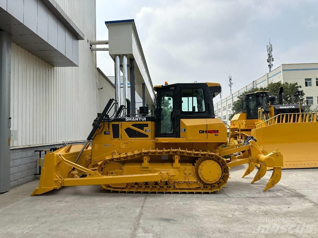 Shantui DH17 Bulldozer