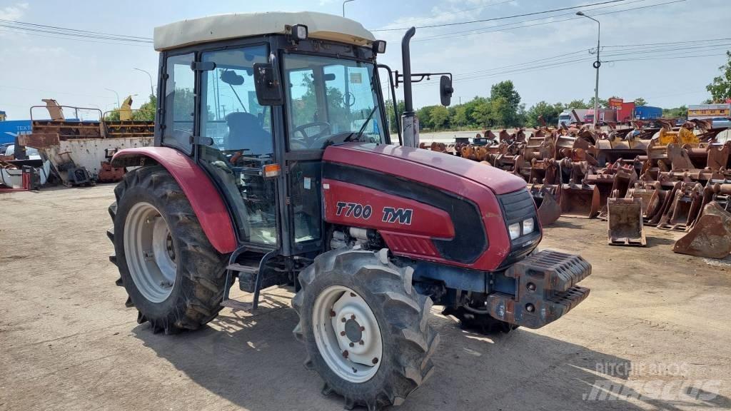 TYM T700 Traktoren