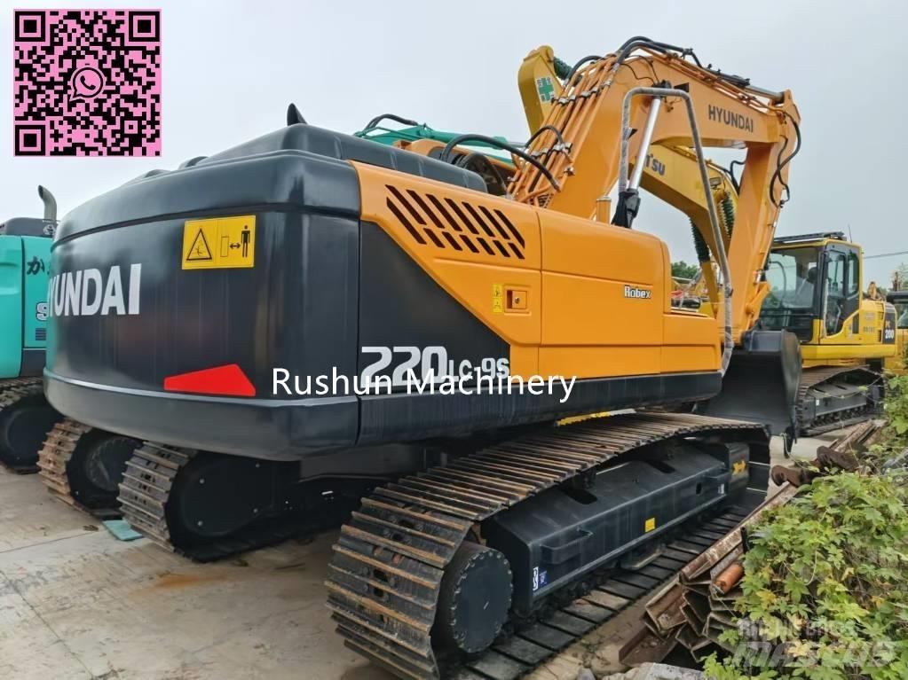 Hyundai 220 Midibagger  7t - 12t