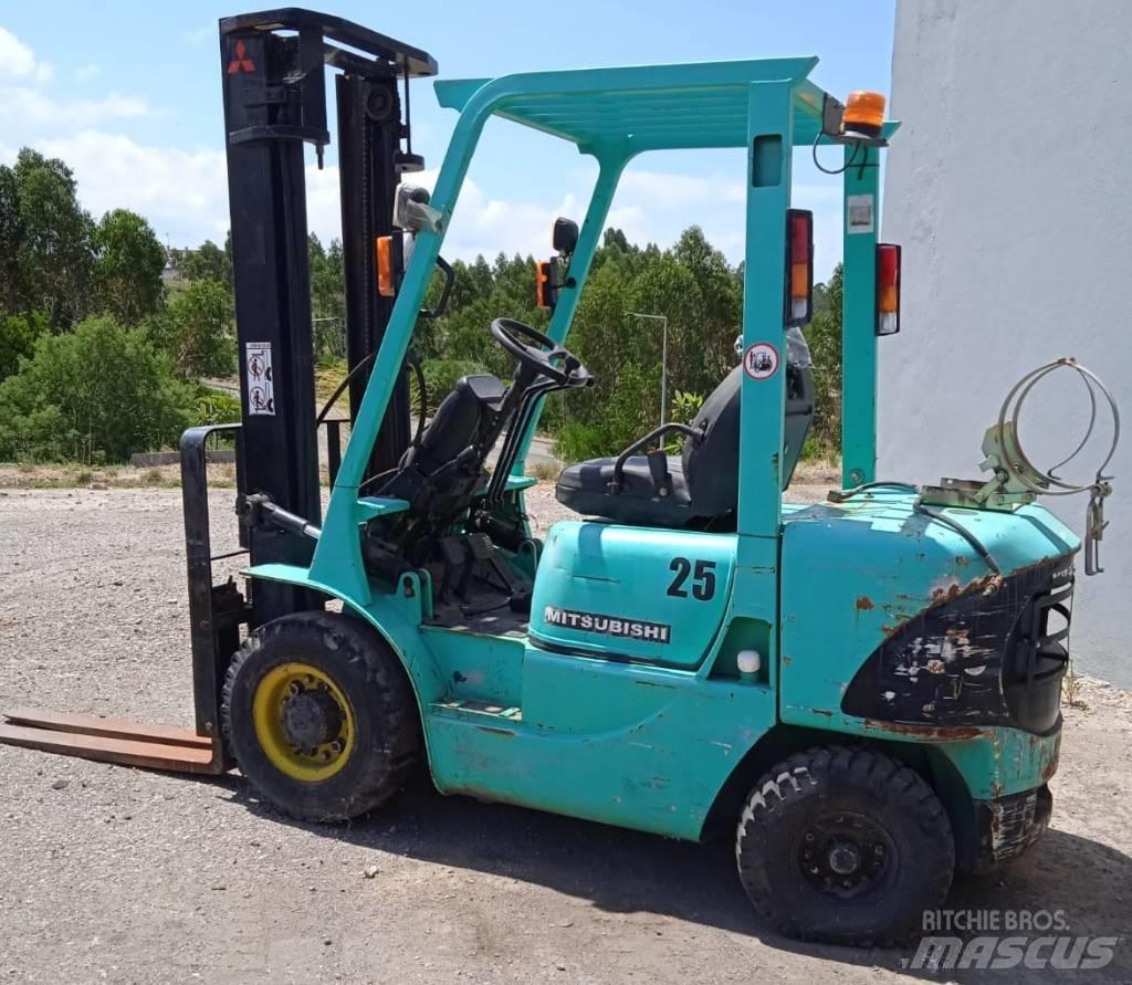 Mitsubishi FG25K LPG heftrucks
