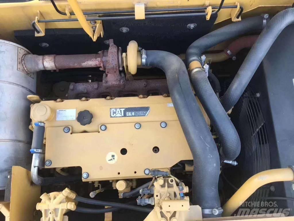 CAT 323 Raupenbagger