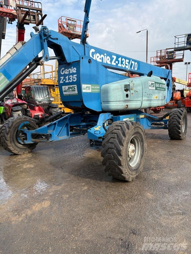 Genie Z 135/70 Gelenkteleskoparbeitsbühnen