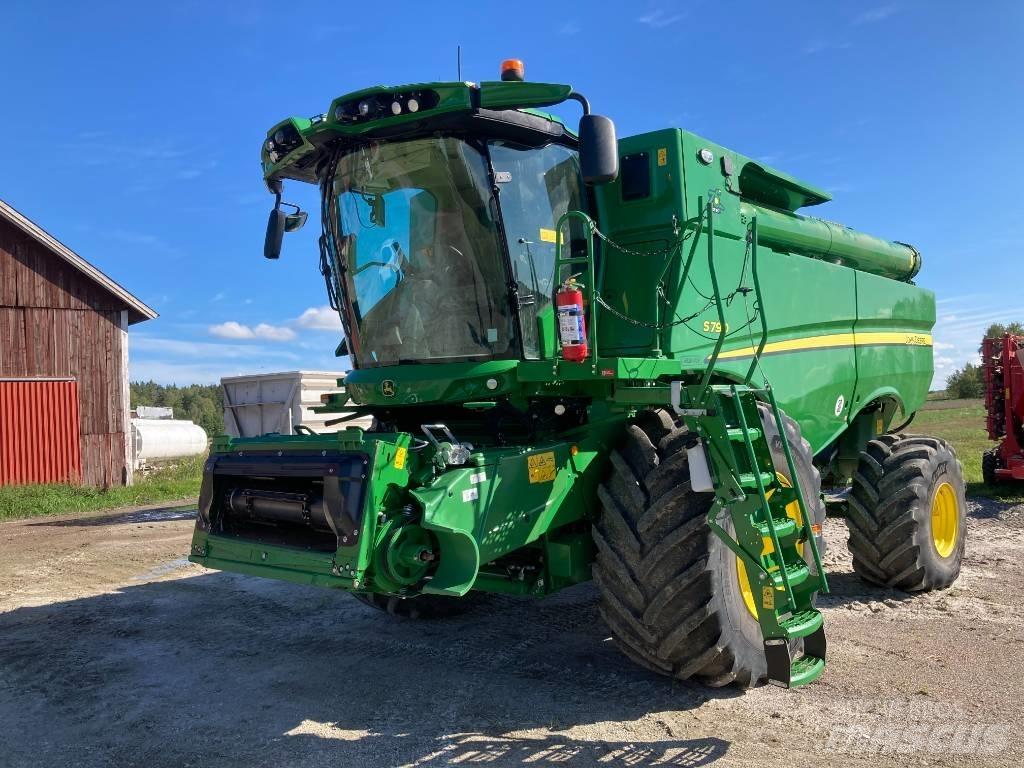 John Deere S790 Mähdrescher