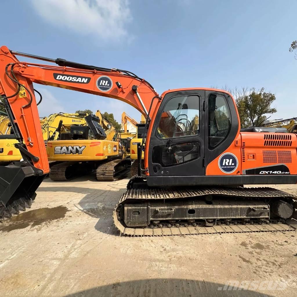 Doosan DX140LC-9C Raupenbagger