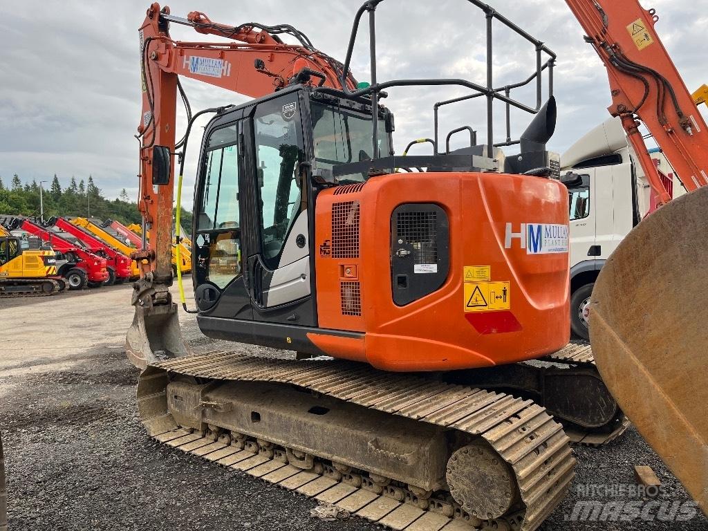 Hitachi ZX135 US-6 Raupenbagger