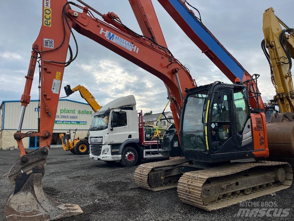 Hitachi ZX135 US-6 Raupenbagger