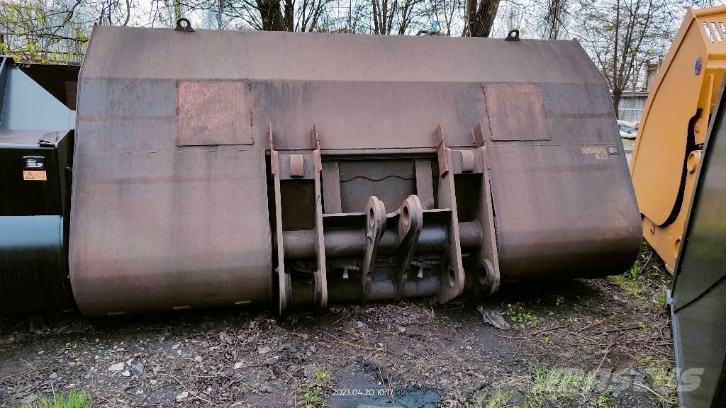 Volvo 180F Schaufeln