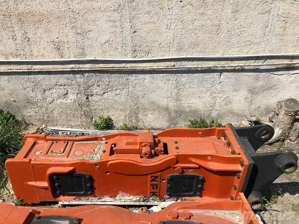 NPK E-210 C Hammer / Brecher