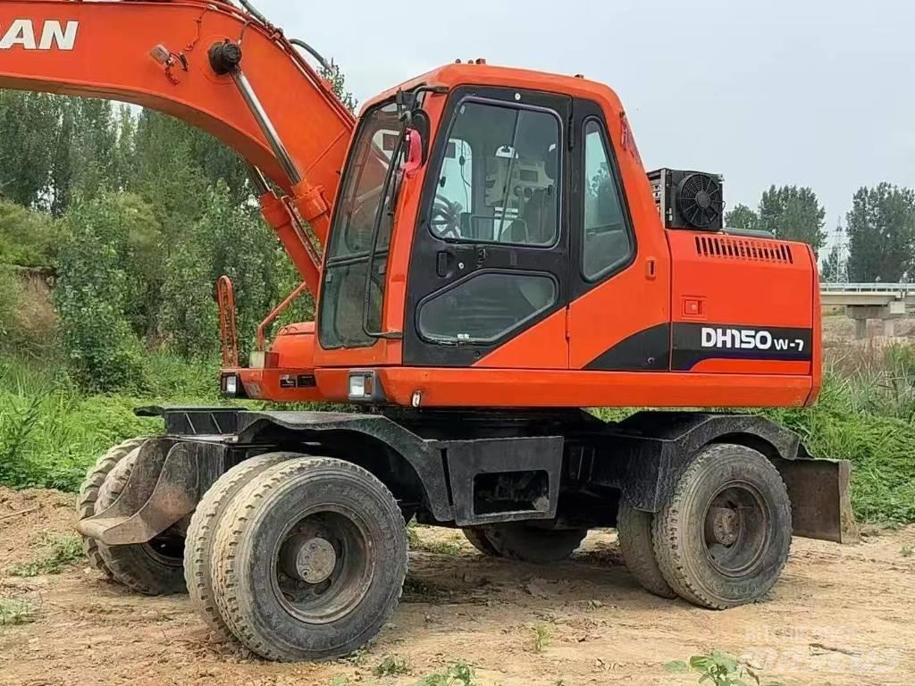 Doosan 150 W-7 Mobilbagger