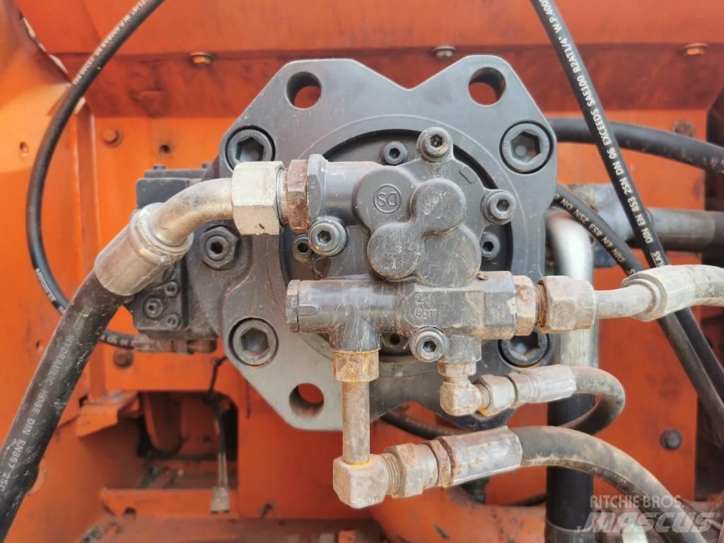 Doosan DX225LC Raupenbagger