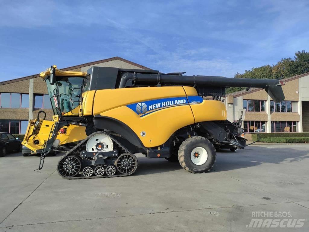 New Holland CR 9080 Mähdrescher