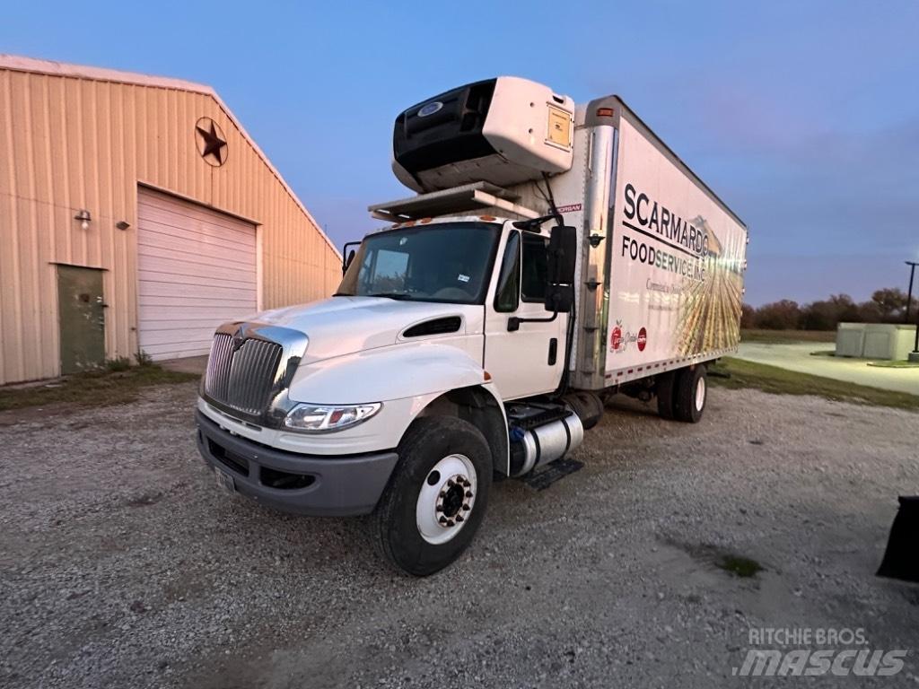 International 4300 Kofferaufbau