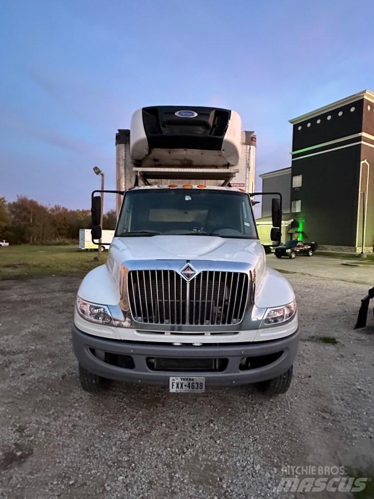 International 4300 Kofferaufbau
