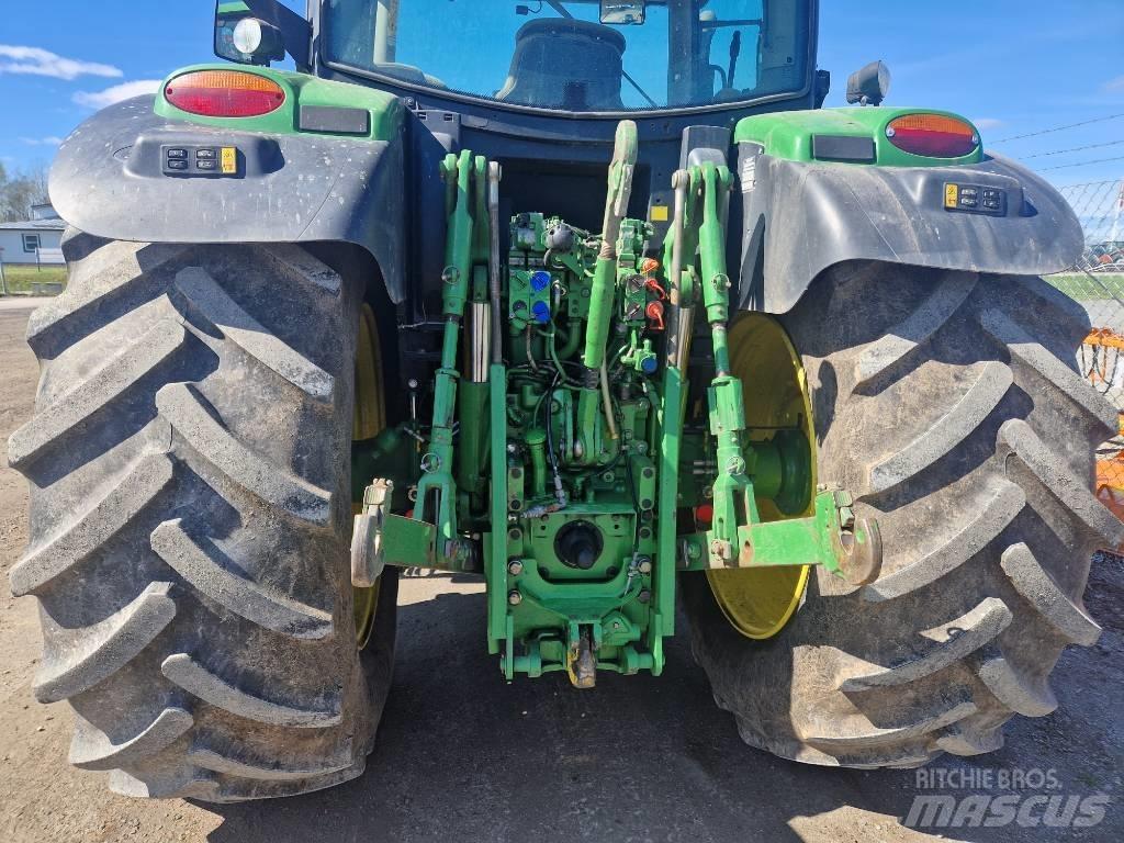 John Deere 6150 R Traktoren