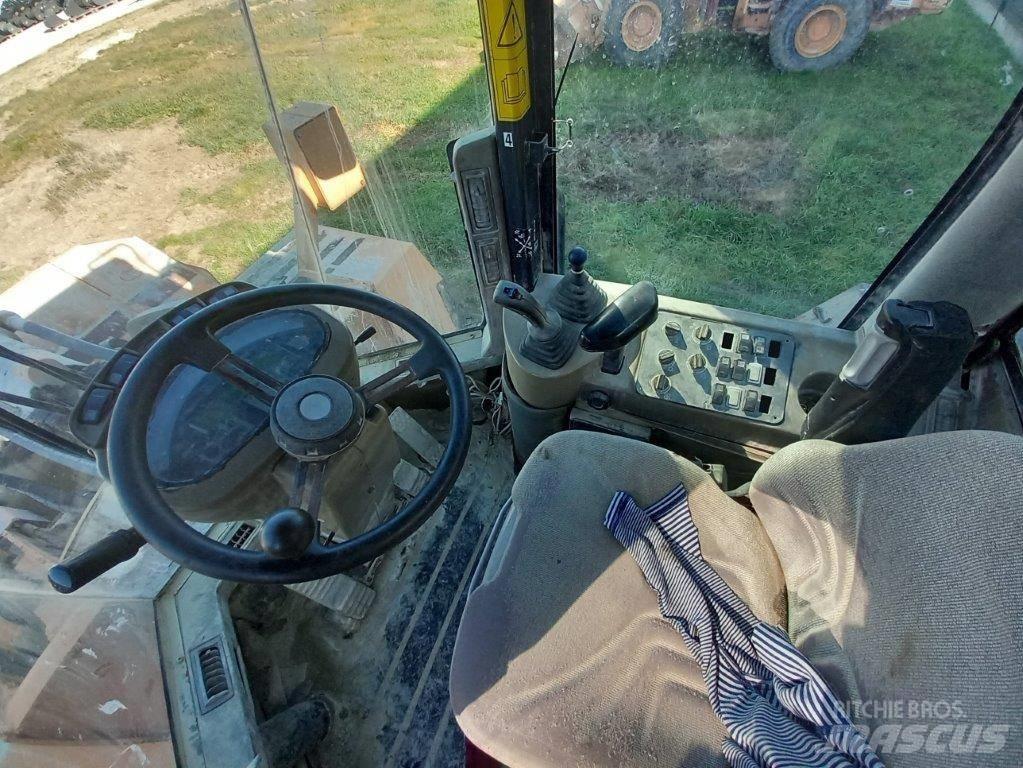 CASE 821 C Radlader
