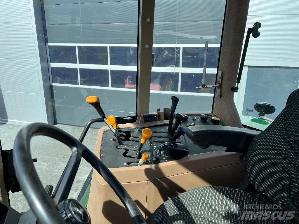 John Deere 7710 PQ Traktoren