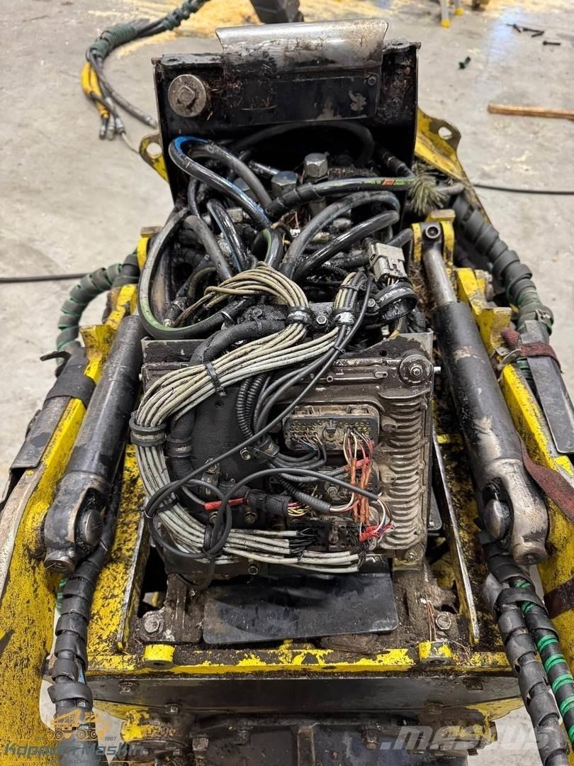 John Deere H415 Schneidwerke