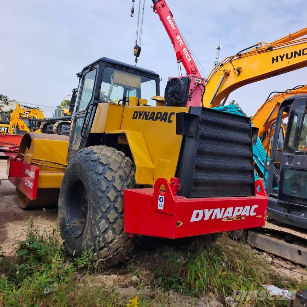 Dynapac CA251D Walzenzüge