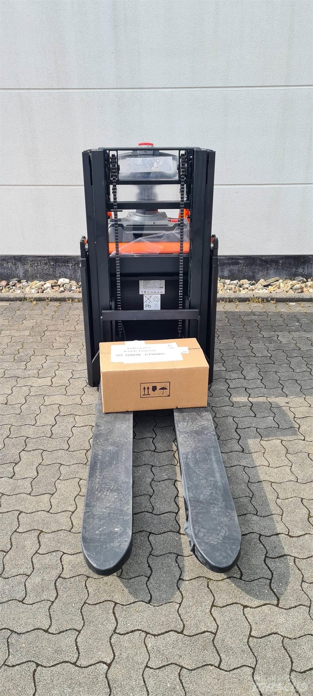 Toyota BT SPE200D Deichselstapler