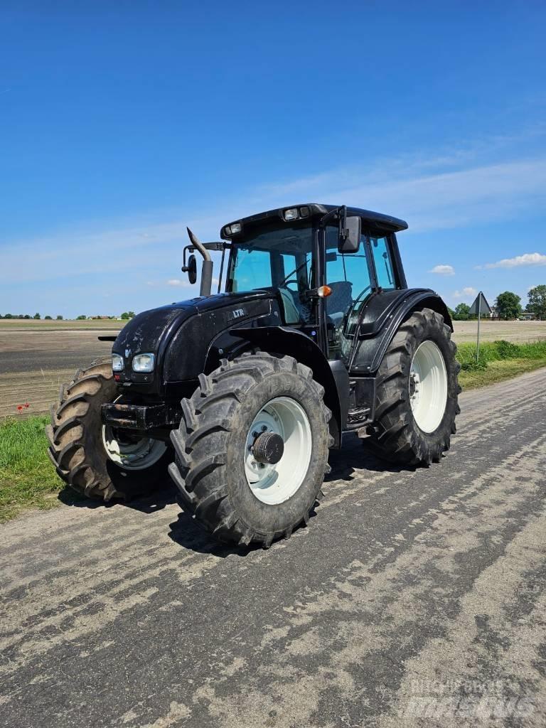 Valtra N 101 Traktoren