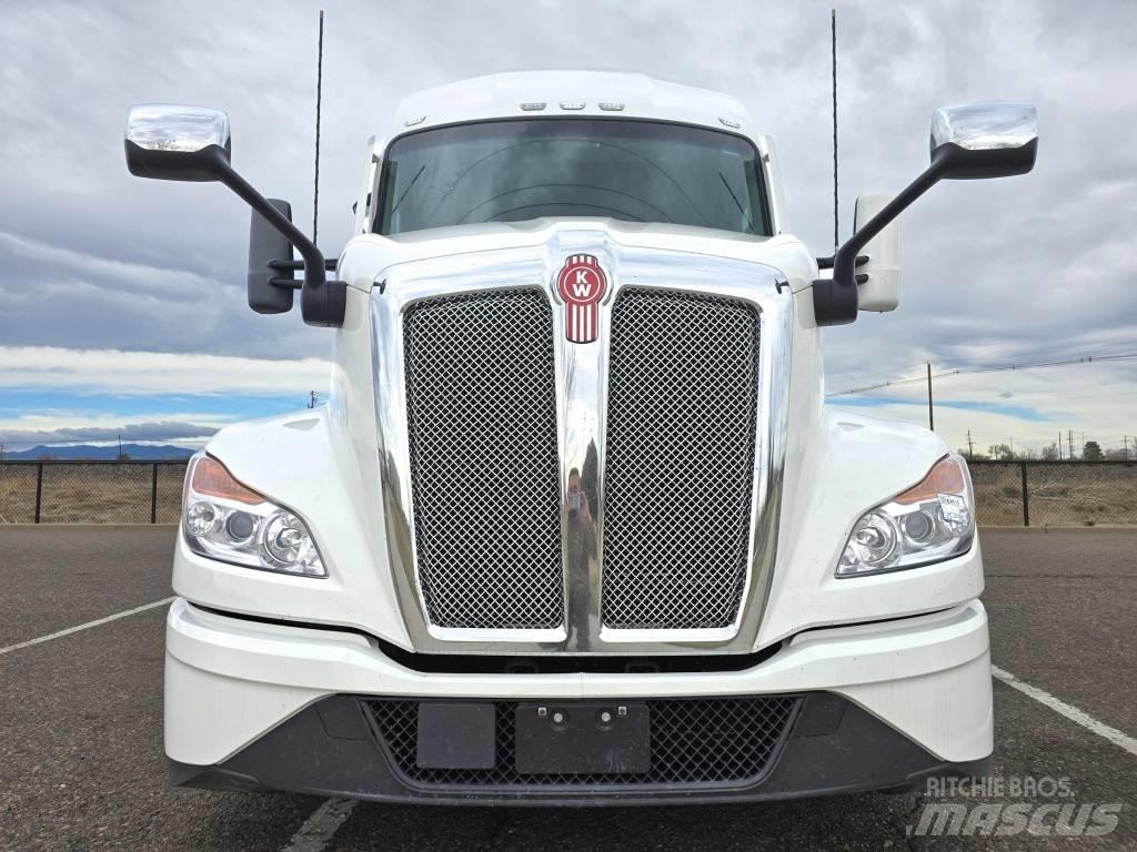 Kenworth T 680 Sattelzugmaschinen
