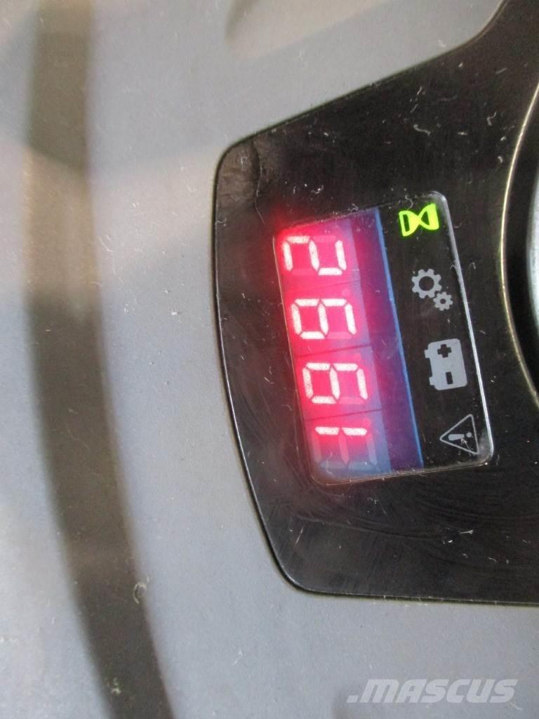 Toyota LPE 200 Gabelstapler mit Fahrerstand