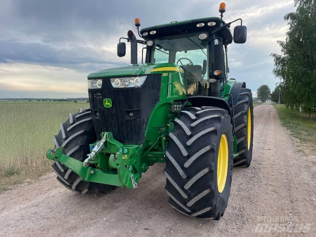 John Deere 7200 R Traktoren
