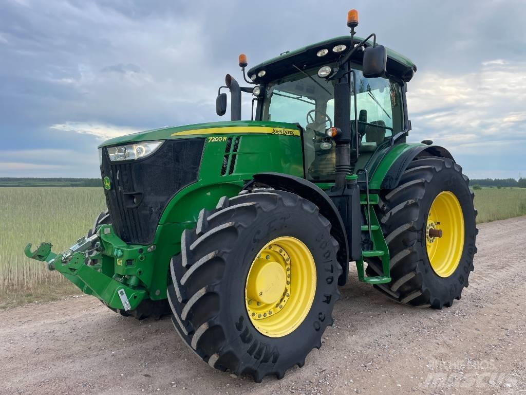 John Deere 7200 R Traktoren
