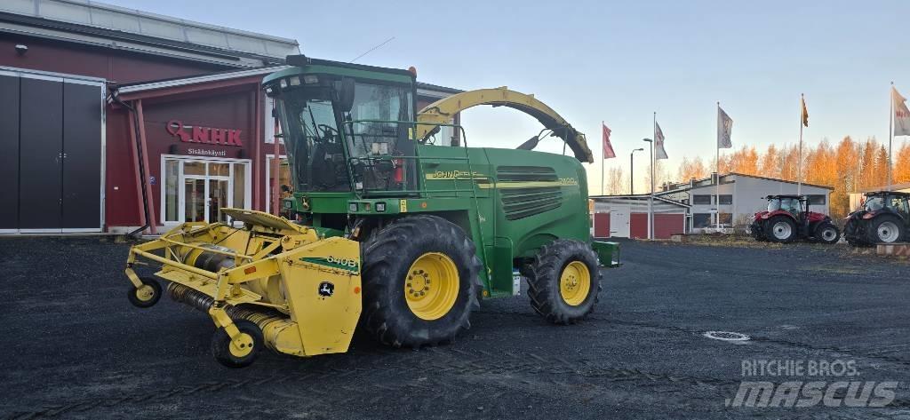 John Deere 7400 Selbstfahrende Häcksler
