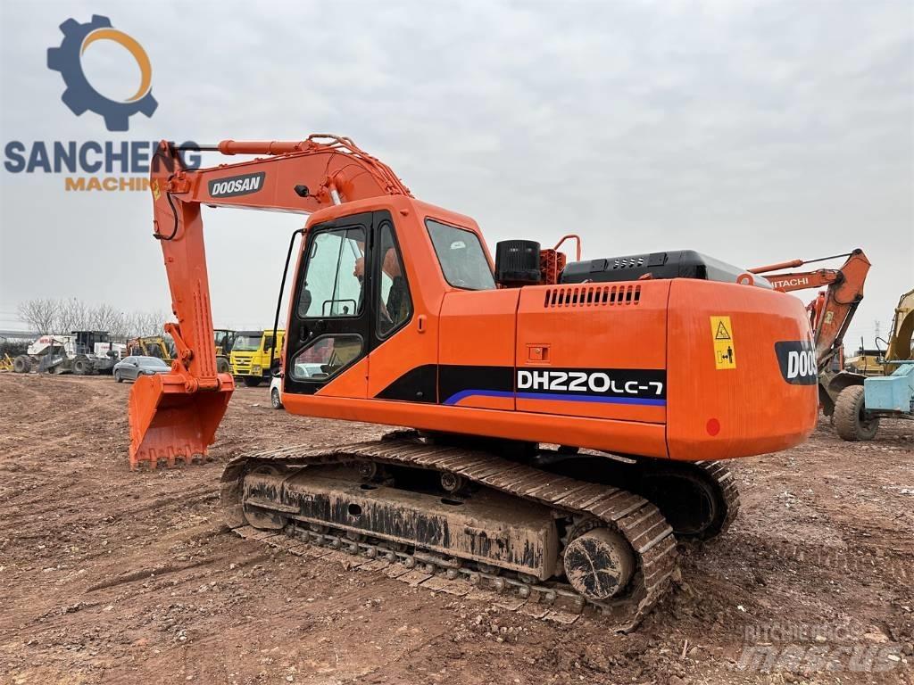 Doosan DH 220 Raupenbagger