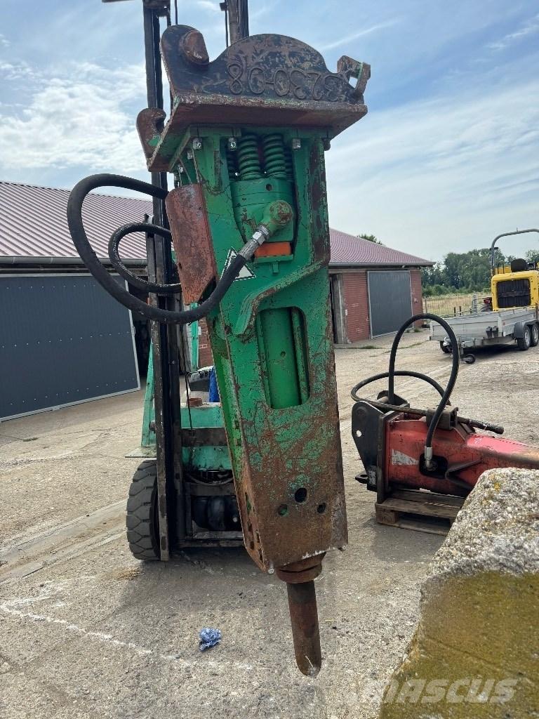 Montabert V 1200 BRH Hydraulische Rammhammer